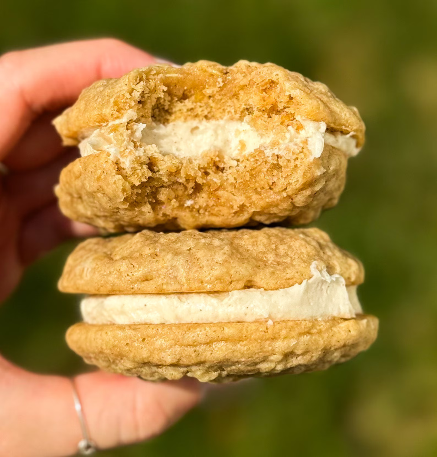 Oatmeal Buttercream Creme Pie Cookie Recipe
